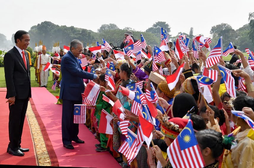 Jokowi - Mahathir Bahas Perlindungan TKI di Malaysia 5