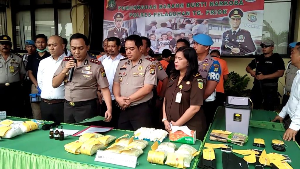 Polres Pelabuhan Tanjung Priok Musnahkan Narkoba Senilai Rp 11 Miliar 4