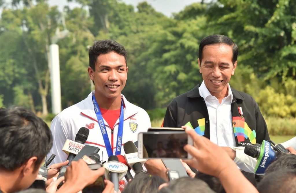 Bertemu Juara Dunia Atletk, Jokowi: Orang Besarnya itu Zohri! 4