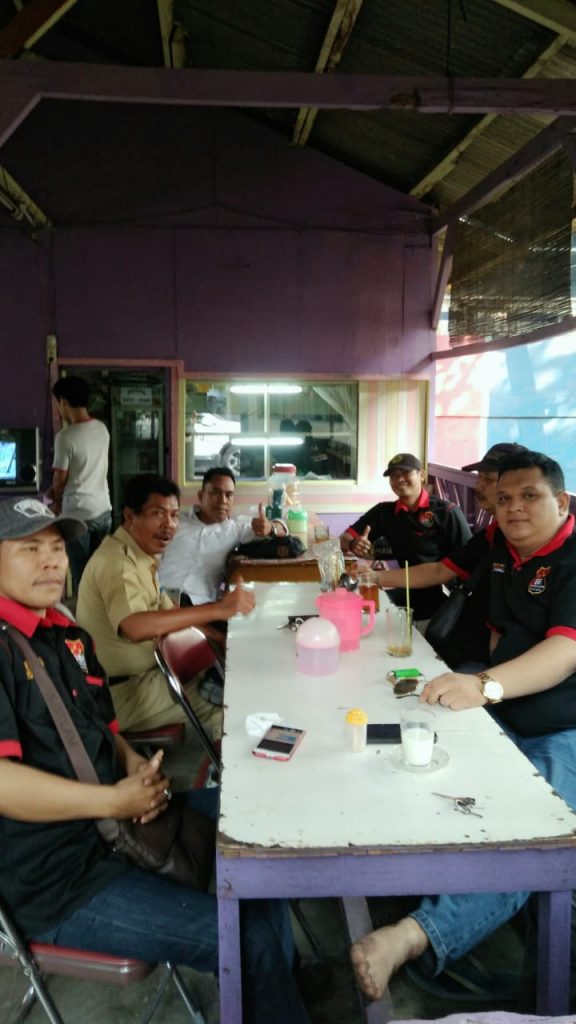 Jalin Silaturahim, Lurah Papanggo Ngopi Bareng Awak Media 4