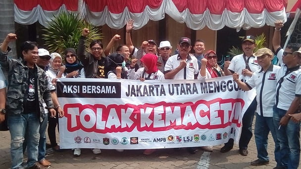 Polisi dan Demonstran Saling Dorong, 4 Orang Diamankan, Walikota: Wewenang Kami Terbatas 5