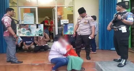 Diduga Sandera Gadis Dibawah Umur, Polsek Palmerah Gerebek Debt Collector 3