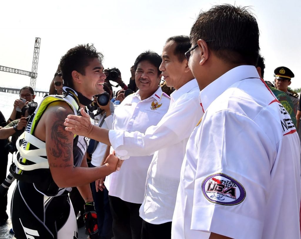 Presiden Sambangi Lokasi Latihan Atlet Jetski dan Layar di Ancol 2