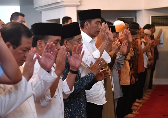 Presiden Salat Gaib Doakan Korban Gempa NTB 2