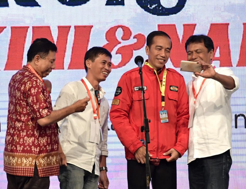 Reuni dengan Alumni UGM, Presiden Jokowi Kenang Warung Legenda 3