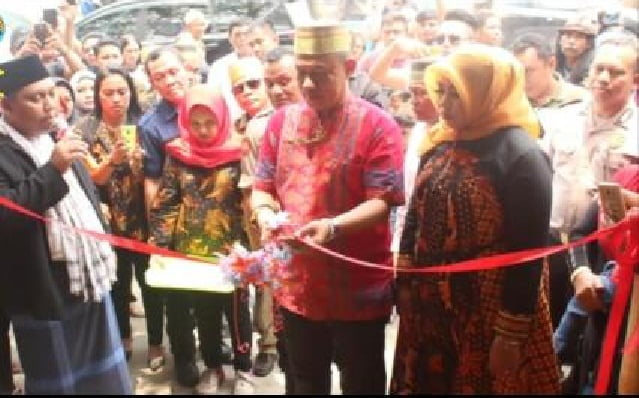 Ciptakan Lapangan Kerja, Daenk Jamal Buka Rumah Makan 4
