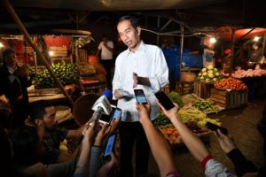 Blusukan ke Pasar Tradisional Bogor, Presiden Ingin Harga Stabil 1