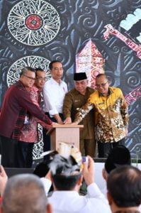 Presiden Jokowi Resmikan Bandara APT Pranoto dan Maratua di Kaltim 2