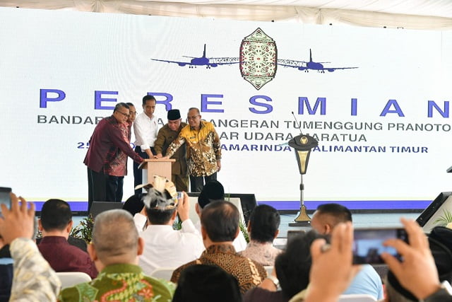 Presiden Jokowi Resmikan Bandara APT Pranoto dan Maratua di Kaltim 2