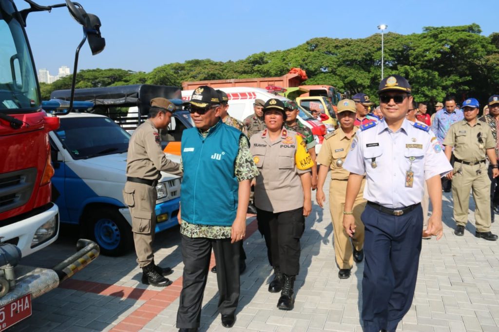 Antisipasi Musim Banjir, Walikota Jakut Cek Kesiapan Sarana dan Petugas  4