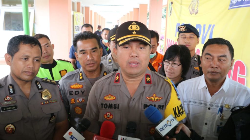 Kapolda Banten Tinjau Proses Identifikasi Korban Tsunami di RSUD Pandeglang 5