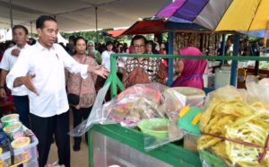 Presiden Puji Kerja Keras Nasabah Mekaar 1