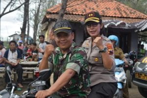 Cuaca Buruk, Kapolres Himbau Warga Tidak Mandi di Pantai Pemalang 1