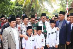 Panglima TNI dan Kapolri Hadiri Silaturahmi Kebangsaan di Ponpes Cirebon 1
