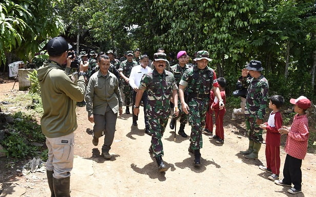 Tinjau Titik Nol Meter di Pandeglang, Panglima TNI: Jaga dan Manfaatkan Untuk Giat Perekonomian 4