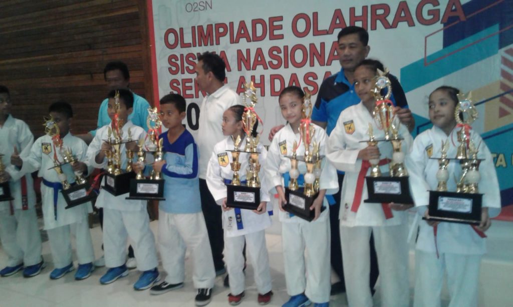 SDN Sungai Bambu 05 Raih Juara  II Olimpiade - Karate Putri 2