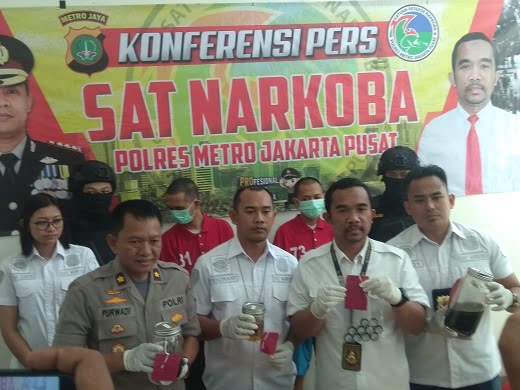 Polres Jakpus Ungkap Pelaku Narkotika Gunakan Jasa Pengiriman Barang 3