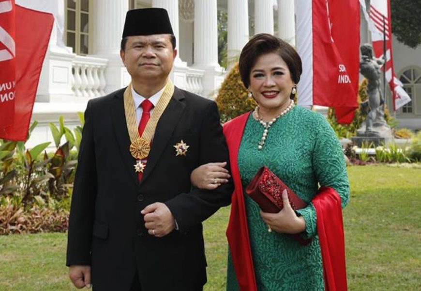 Presiden Anugerahkan Bintang Jasa Utama kepada Dr. Ronny F. Sompie, Ketum PPWI Ucapkan Selamat 2