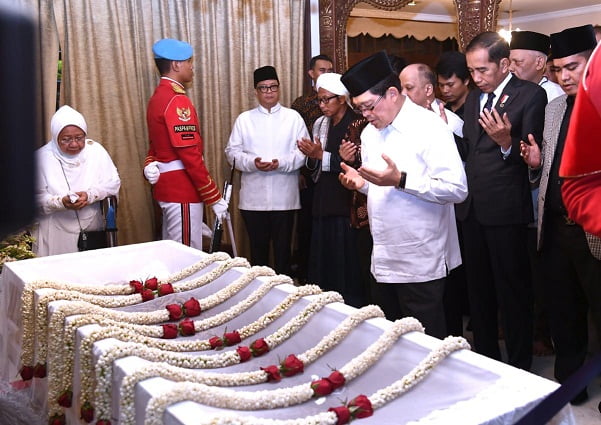 jkw-doa-habibie Presiden Jokowi Doakan Almarhum B.J. Habibie 4