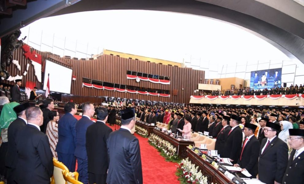 Gaji dan Tunjangan Anggota DPR