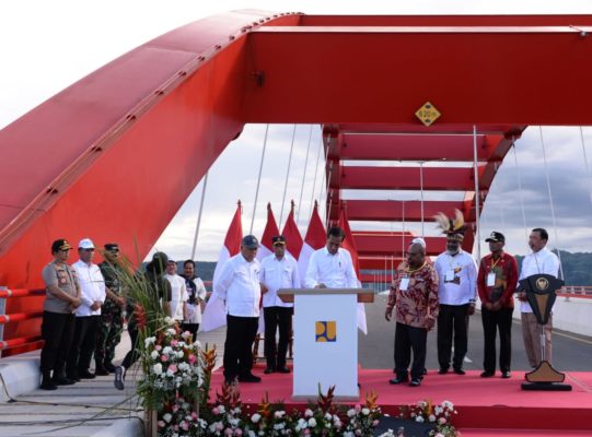 Presiden Jokowi Resmikan Jembatan Youtefa Jadikan sebagai Momentum Papua Bangkit Maju 2 Presiden Jokowi Resmikan Jembatan Youtefa Jadikan sebagai Momentum Papua Bangkit Maju 2