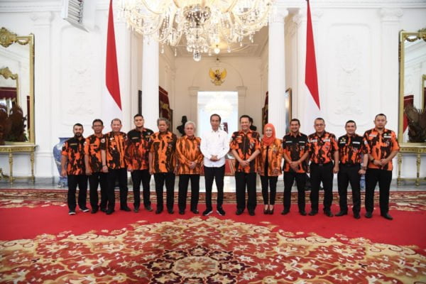 Bamsoet Bangga Presiden Jokowi Dan Wapres K.H Ma’ruf Amin Menjadi Keluarga Besar Pemuda Pancasila 17