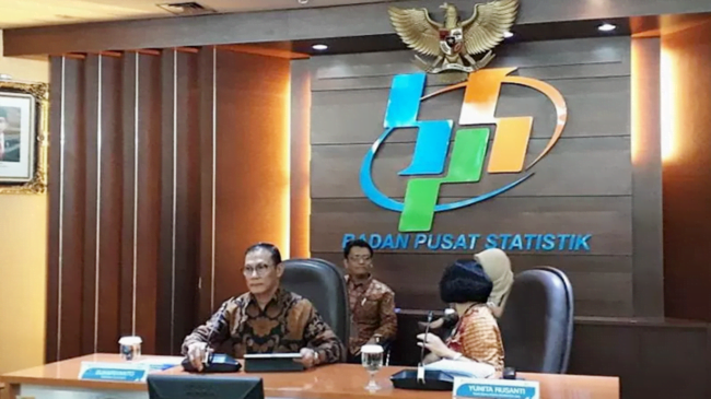 BPS: Neraca Perdagangan Oktober 2019 Surplus 161,3 Juta Dollar 1 BPS: Neraca Perdagangan Oktober 2019 Surplus 161,3 Juta Dollar 1