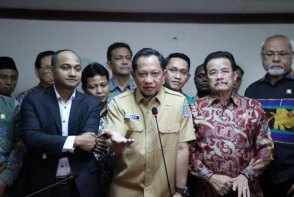 Mendagri : Pilkada Langsung Perlu Dievaluasi Dengan Kajian Akademis 20