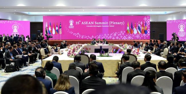 Presiden Joko Widodo Hadiri Sesi Pleno KTT ke-35 ASEAN di Bangkok 1 Presiden Joko Widodo Hadiri Sesi Pleno KTT ke-35 ASEAN di Bangkok 1