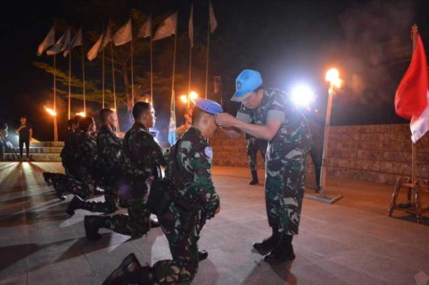 Satgas Yon Mekanis TNI Konga XXIII-N/UNIFIL Terima Pembaretan 1
