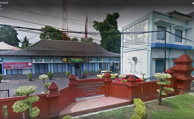 Pemkab Cirebon Klarifikasi Runtuhnya Bangunan Sekolah SMPN 2 Plumbon 1