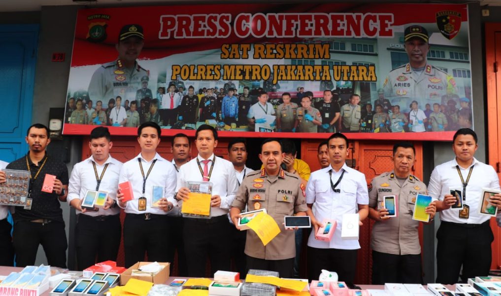 Polres Metro Jakut Mengungkap Gawai Pabrik Ilegal Di Kec Penjaringan 6