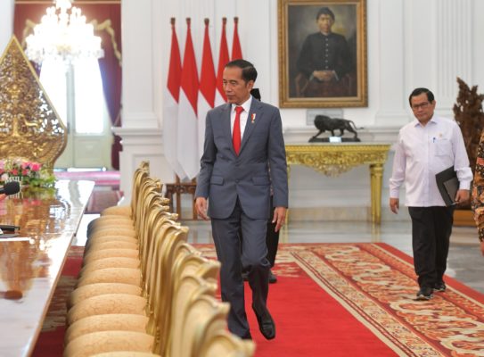 Seskab Berikan Penjelasan Soal Pesawat Garuda yang Akan Digunakan Presiden 16