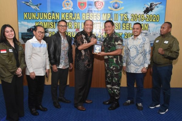 Komisi I Soroti Kekuatan Alutsista dan Personel Kodam, Koopsau dan Lantamal di Makassar 18