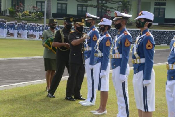 Upacara Kenaikan Tingkat Dan Pangkat Taruna/Taruni Akademi Militer Tingkat I, II Dan III 16