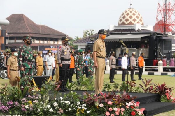 Polda Jateng Apel Gelar Pasukan Operasi Lilin Candi 2020 1