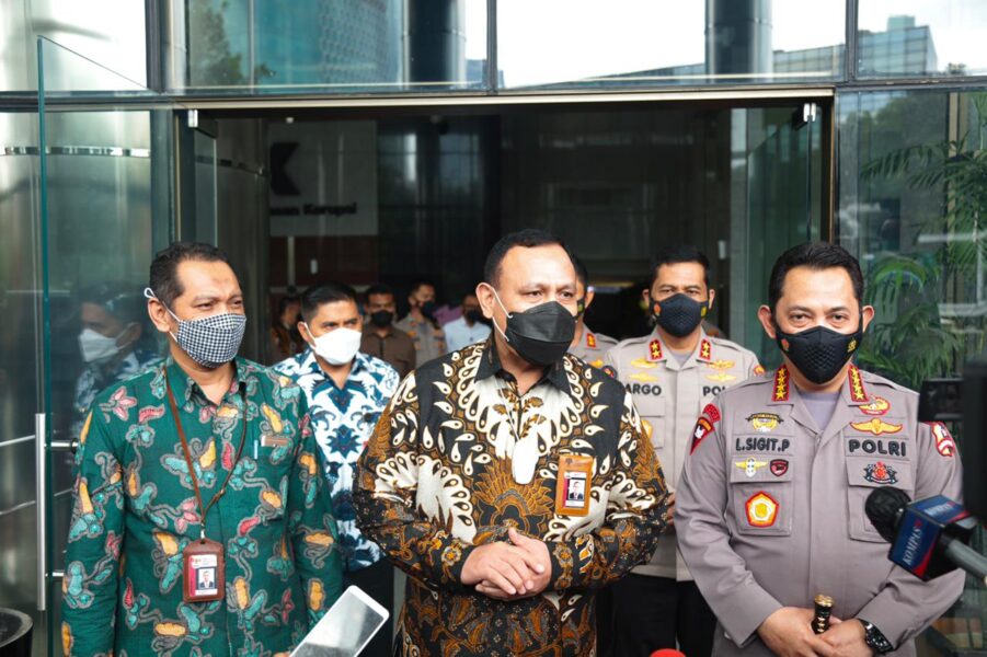 Kunjungan Kapolri Ke KPK.jpg Temui Ketua KPK, Kapolri Siap Kawal Anggaran Penanganan COVID-19 4