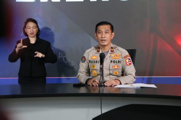 Polri Minta Masyarakat Tak Sebarkan Informasi Hoax Soal Meninggalnya Ustaz Maaher 19