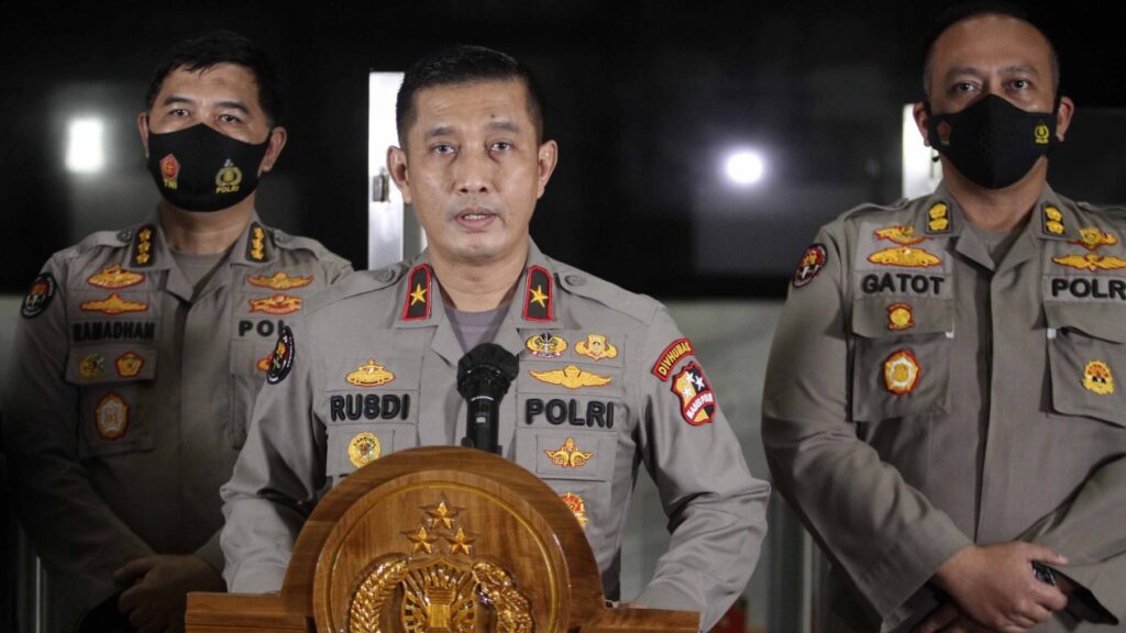 Lengkap, Bareskrim Serahkan 3 Berkas Kasus Rizieq Shihab Dkk ke Kejaksaan 3