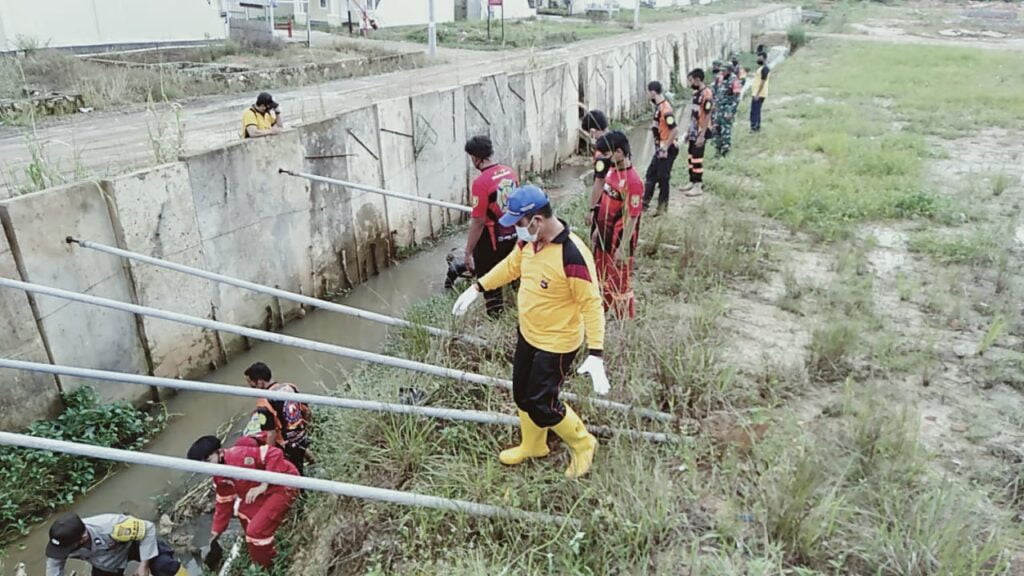 Advokasi Kesehatan Masyarakat, Polsek Murung Pudak Kerja Bakti Dengan Pendekatan Ekologis 4