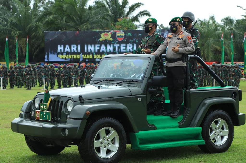 Kapolda Sumut dan Pangdam I/BB Pimpin Upacara Hari Ulang Tahun ke-73 Infanteri 113
