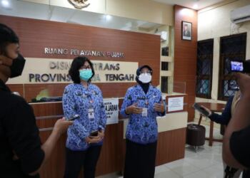 Ada 22 Aduan THR di Jateng, Ganjar Minta Pembayarannya Tak Dicicil 2