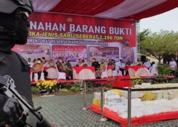 Polda Jabar Musnahkan Barang Bukti Sabu Sebanyak 1,196 Ton di Dua Tempat 1