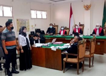 Terkait Persidangan Kasus Papan Bunga, Saksi Kelabakan Jaksa Kelimpungan 1