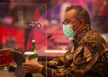 Pakai Batik Yogyakarta di Acara G20, Menkes RI Candai Direktur WHO 17