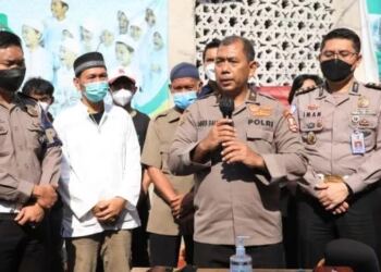 Polri Salurkan Bantuan Sosial Peduli Anak Yatim dan Buruh 1