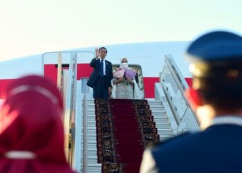Dari Moskow, Presiden dan Ibu Iriana Jokowi Bertolak ke Abu Dhabi 14