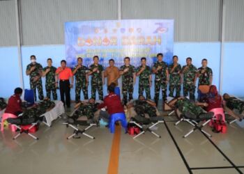 Kepala Staf Koopsud III Mengikuti Donor Darah Dalam Rangka Peringatan ke-75 Hari Bakti TNI AU 1