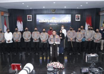 Kapolri : Stadion Kanjuruhan Belum Sertifikasi Layak Fungsi, Dirut PT LIB Jadi Tersangka 19