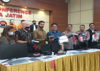 Siber Polda Jatim Tangkap 4 Tersangka Pembuat Website Paypal Palsu 1